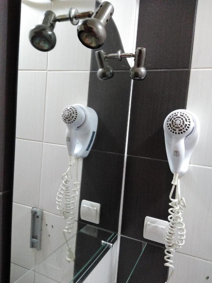 בוקרשט Lion'S Hotel מראה חיצוני תמונה