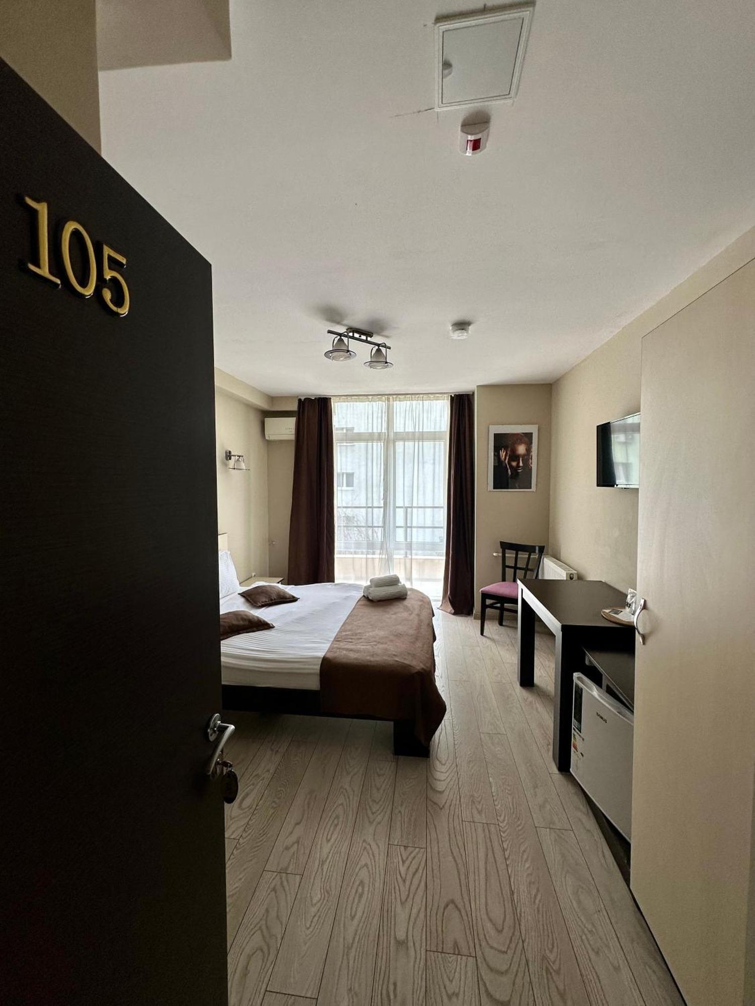 בוקרשט Lion'S Hotel מראה חיצוני תמונה